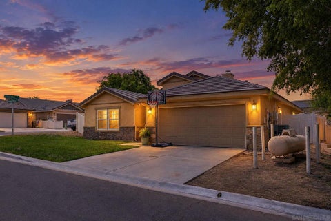 Photo of 32391 Evening Primrose Trl Trl, Campo, CA 91906 (MLS # 260025760SD)