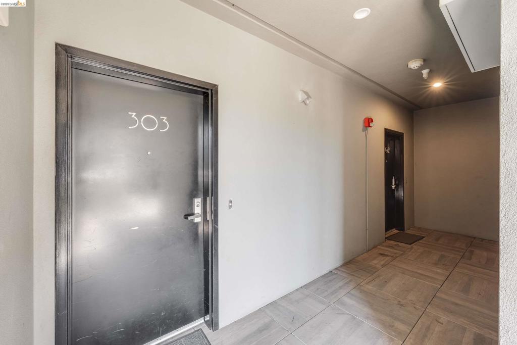 2628 Telegraph Ave 303
