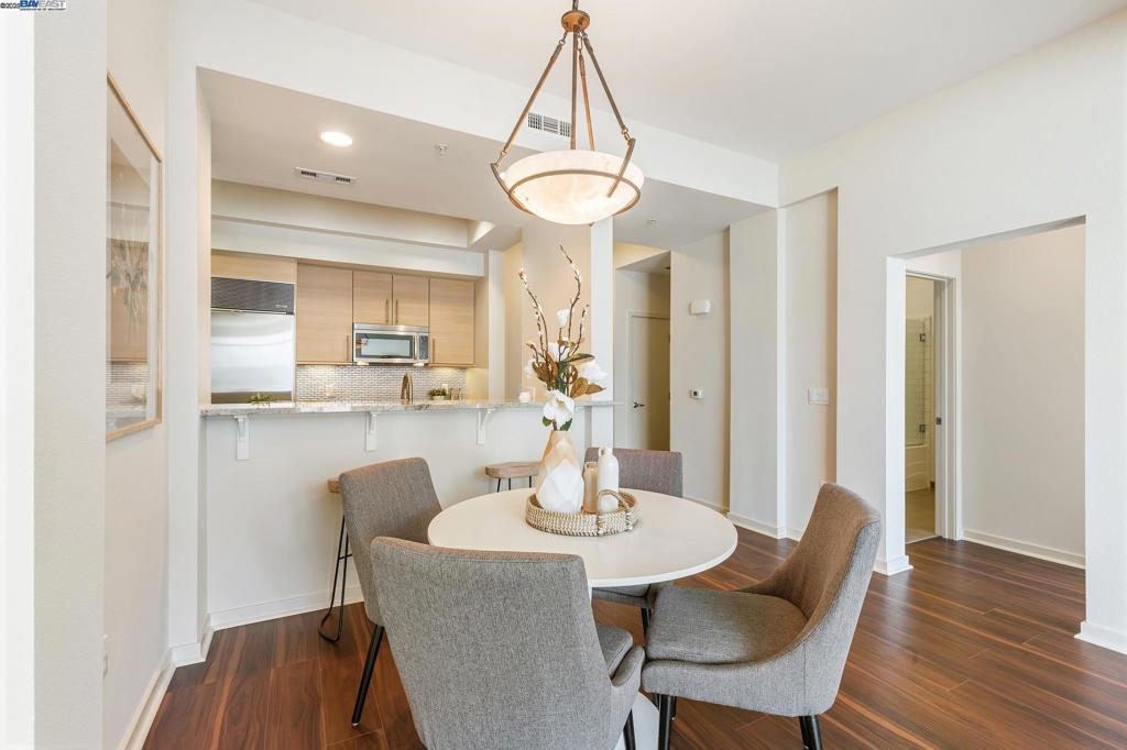 DOWNTOWN W.CREEK - Residential