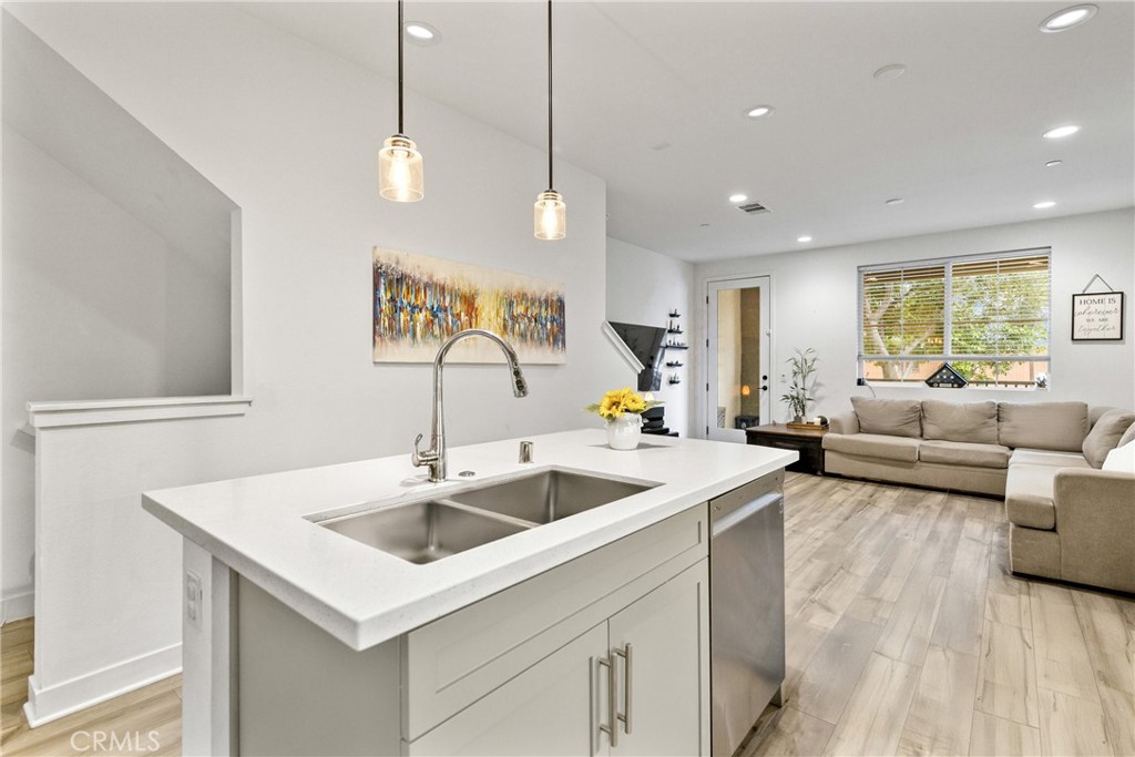 2560 Valentina Way 2