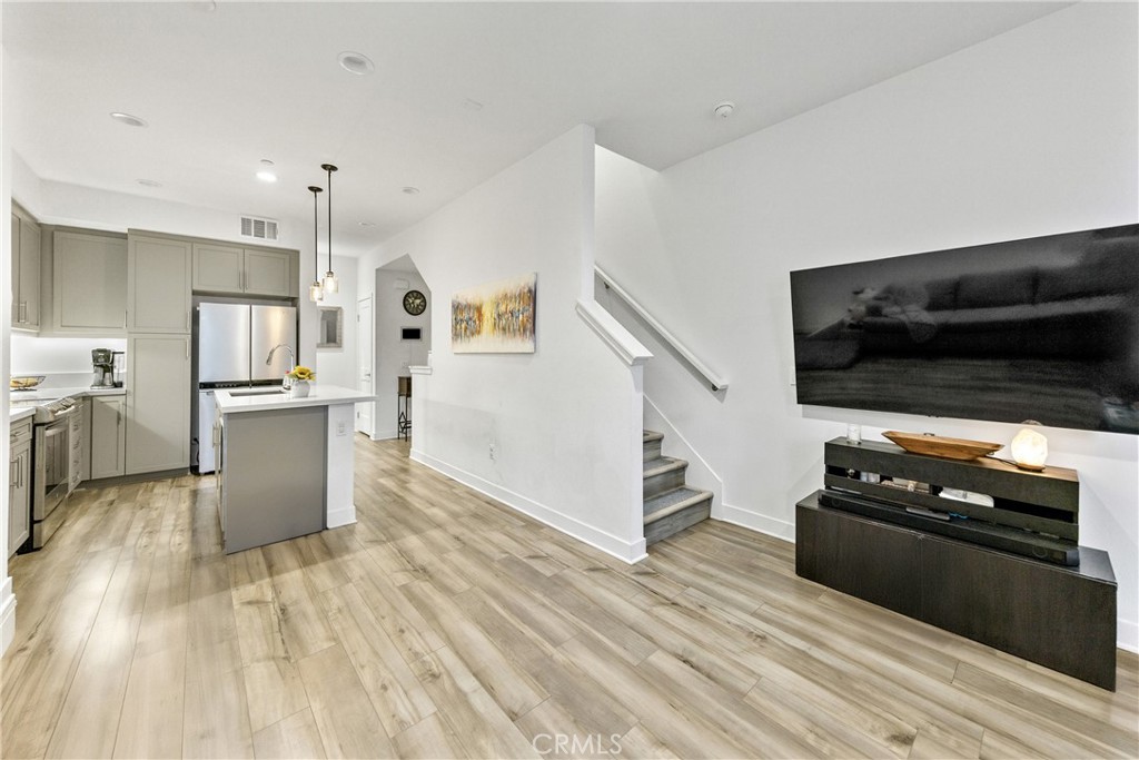 2560 Valentina Way 2