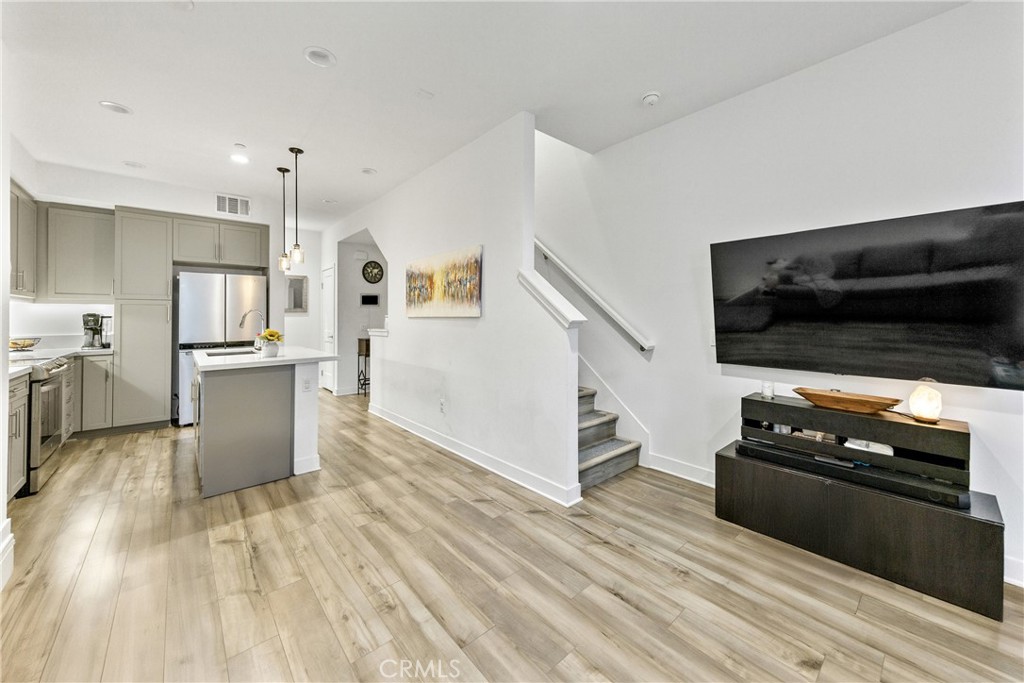 2560 Valentina Way 2