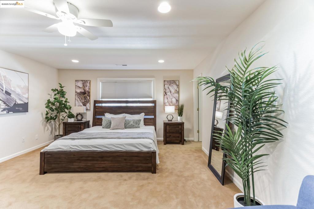 POETS CORNER - Residential