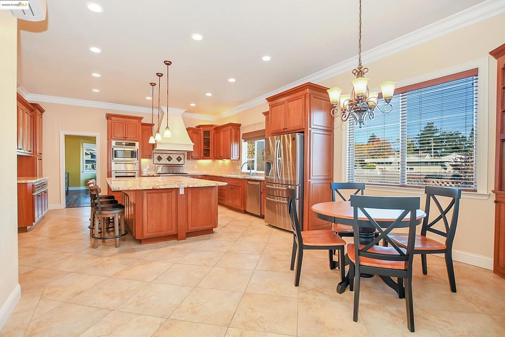 POETS CORNER - Residential