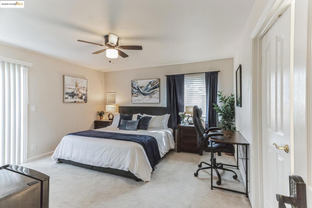 POETS CORNER - Residential