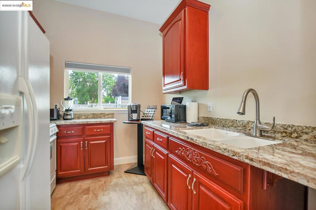 POETS CORNER - Residential