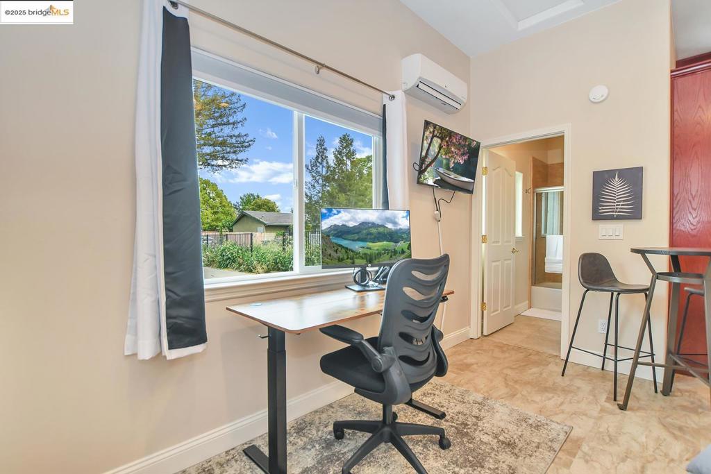 POETS CORNER - Residential