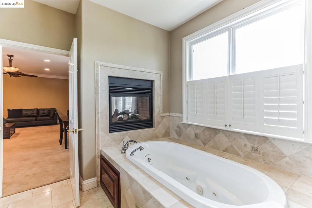 POETS CORNER - Residential