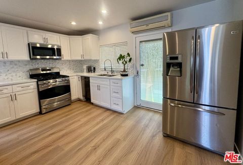 Photo of 132 N CARSON Road #A, Beverly Hills, CA 90211 (MLS # 26642083)