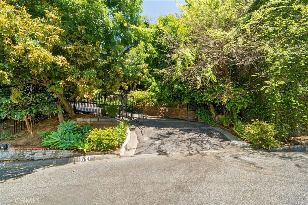 1782 Viewmont Drive