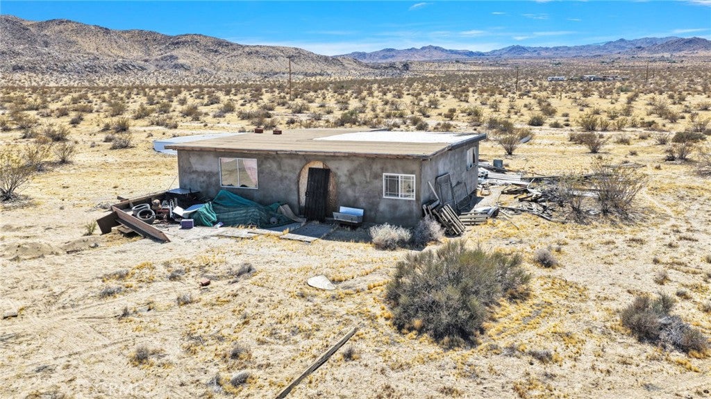 4225 Cathy's Lane