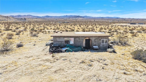 Photo of 4225 Cathy's Lane, Landers, CA 92285 (MLS # DW26202609)