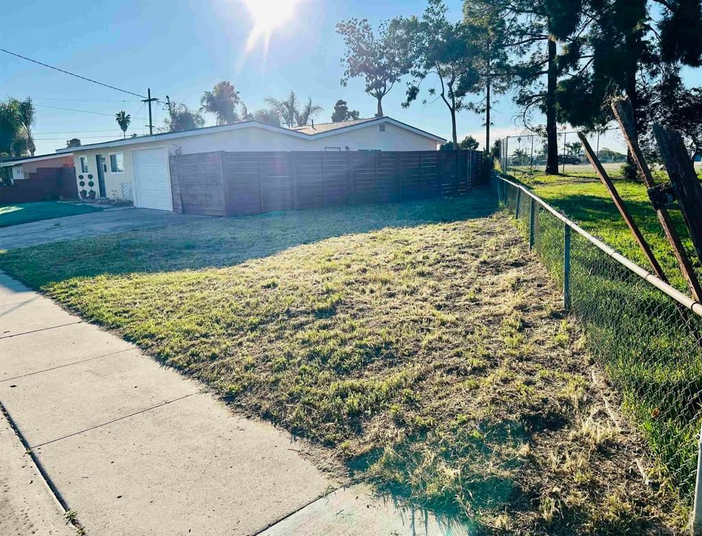 Photo of San Diego, CA 92117 (MLS # 260004789SD)