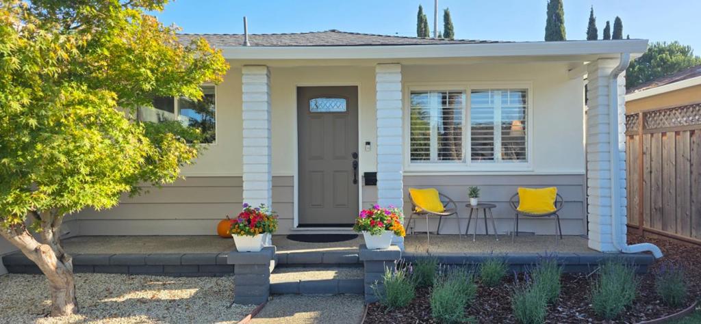 1642 Orchard View Drive