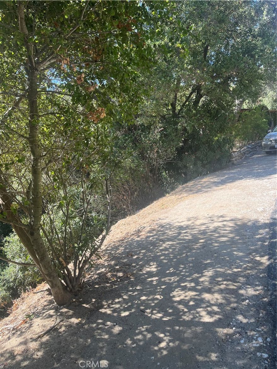 This oversized lot offers you the opportunity to build your dreamhome in the Chevy Chase Canyon.  This large downhill lot is between 2860 and 2880 Graceland Way on a cul de sac.  Home next door at 2860 Graceland is for sale for $1,050,000.