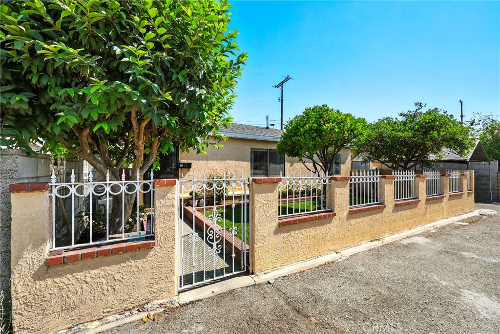 111 W 213th Place