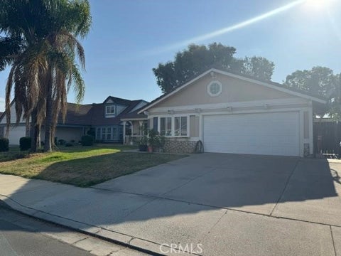 Photo of 15135 Calle Renfro, Moreno Valley, CA 92551 (MLS # IG26175138)