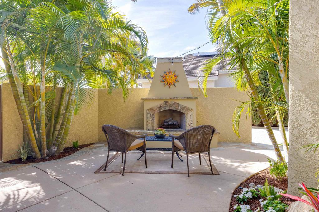 1025 Monterey Vista Way