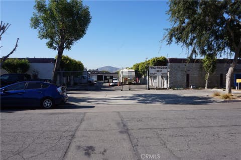 Photo of 15251 Boyle Avenue, Fontana, CA 92337 (MLS # OC26187278)