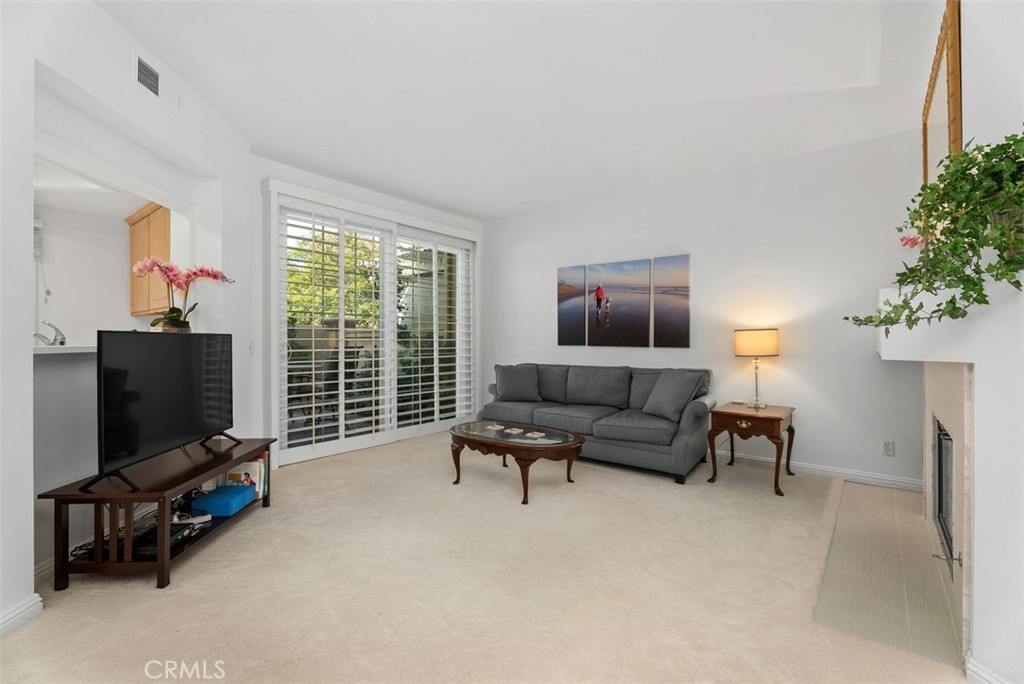 2303 Paseo Circulo
