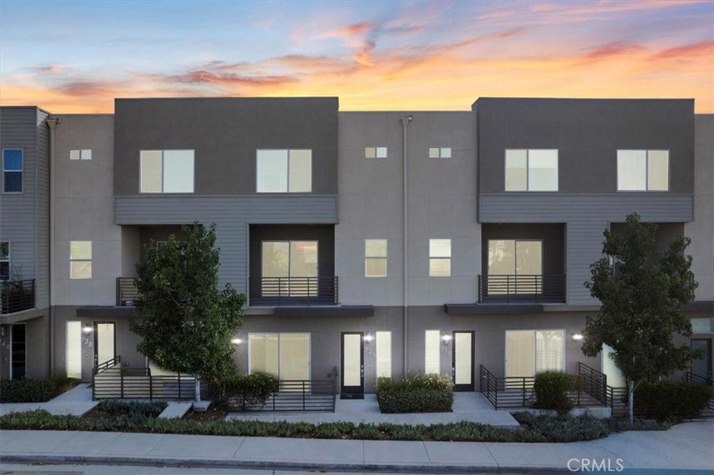 Photo of 726 Central Avenue, Upland, CA 91786 (MLS # CV26063641)