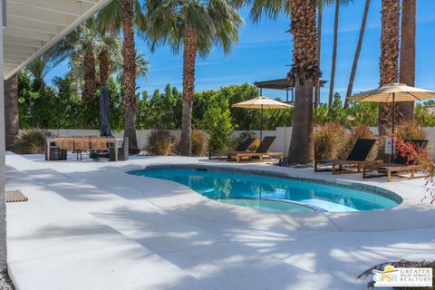 Tiny photo for 353 W Via Sol, Palm Springs, CA 92262 (MLS # 26102651PS)
