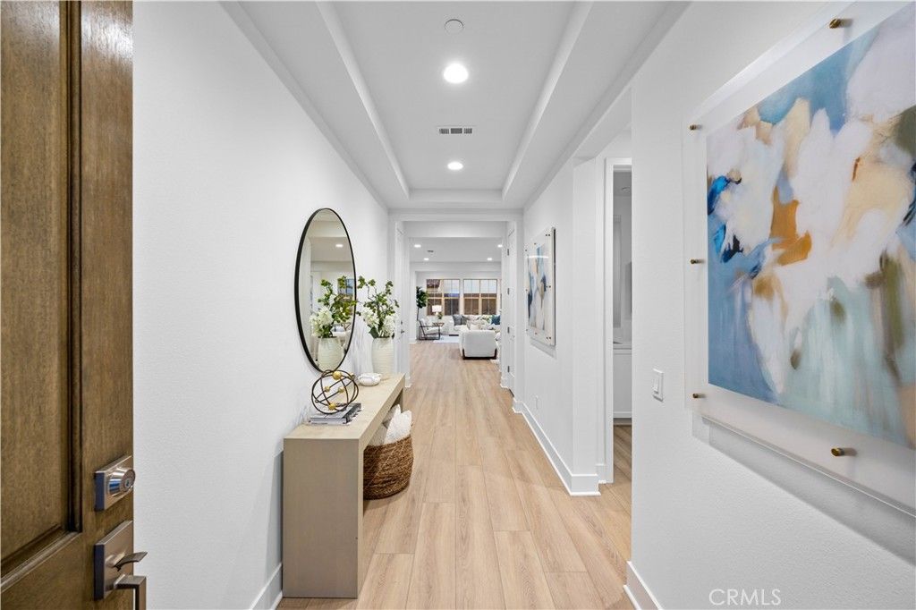 listing image 130728840066592473005
