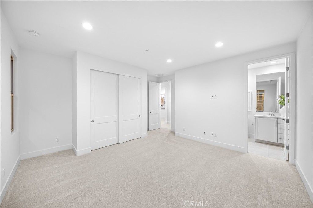 listing image 130723618539478873399