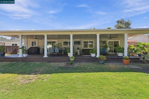 Photo of 1211 Orange St ST, Concord, CA 94518 (MLS # 41148623)