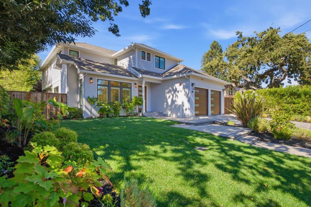 23 Woodsworth Avenue