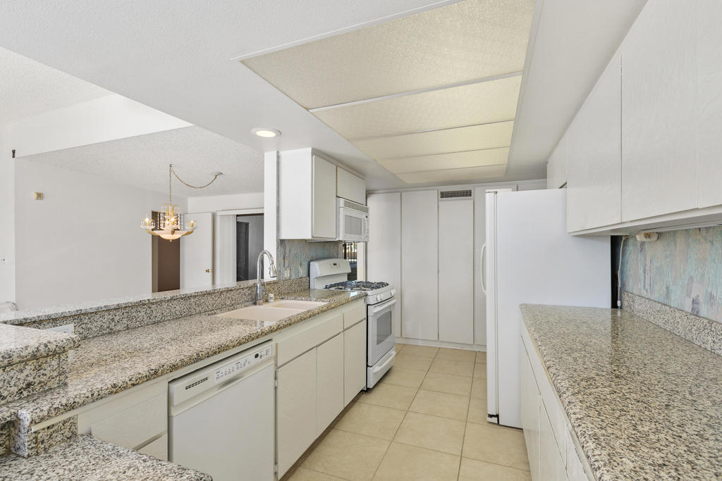 Casas De Bermudas - Residential