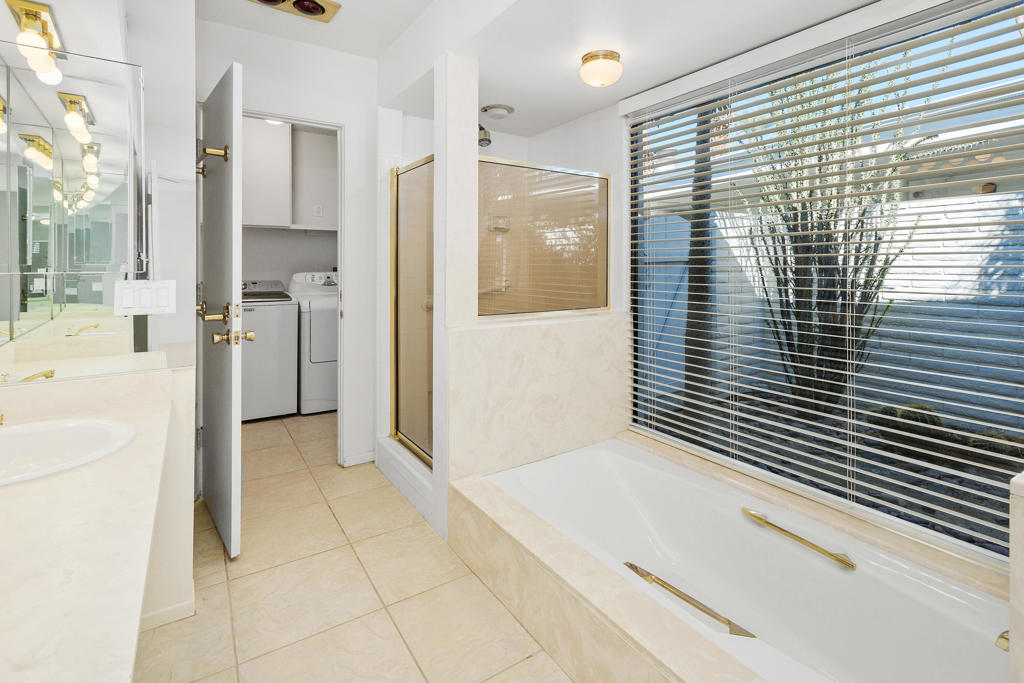 Casas De Bermudas - Residential