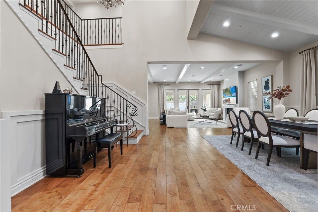 Photo of 10 Shadybend, Irvine, CA 92602 (MLS # OC26092965)