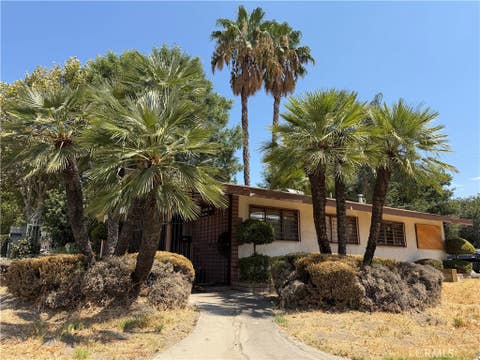 Photo of 1811 N Waterman AVE, San Bernardino, CA 92404 (MLS # IG26179709)