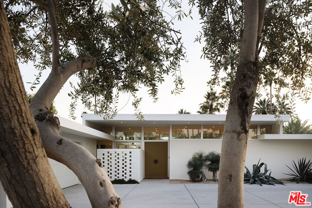 Tamarisk C.C. - Residential