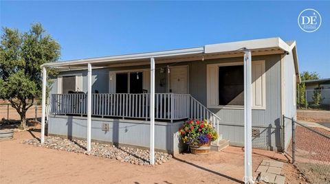 Photo of 2450 E Hobsonway #64, Blythe, CA 92225 (MLS # CV26117845)