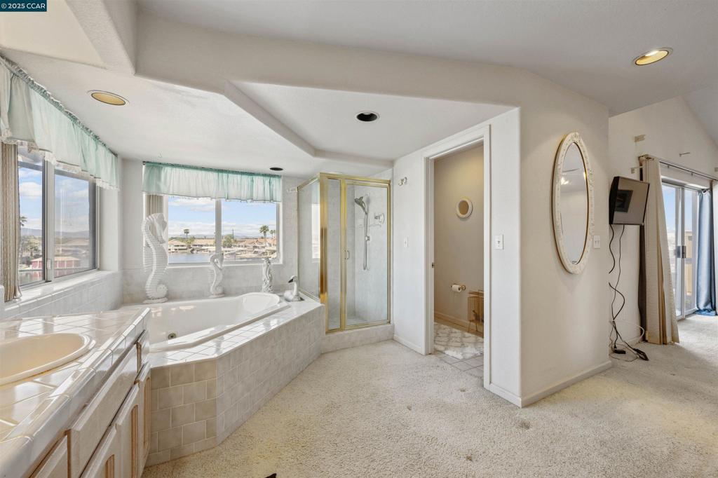 DELTA WATERFRONT ACCESS - Residential