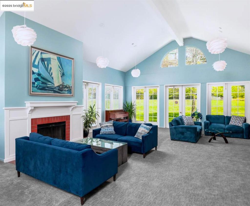 BRICKYARD LANDNG - Residential