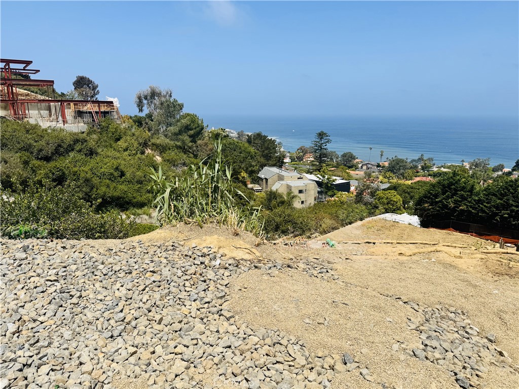 7530 Hillside Drive