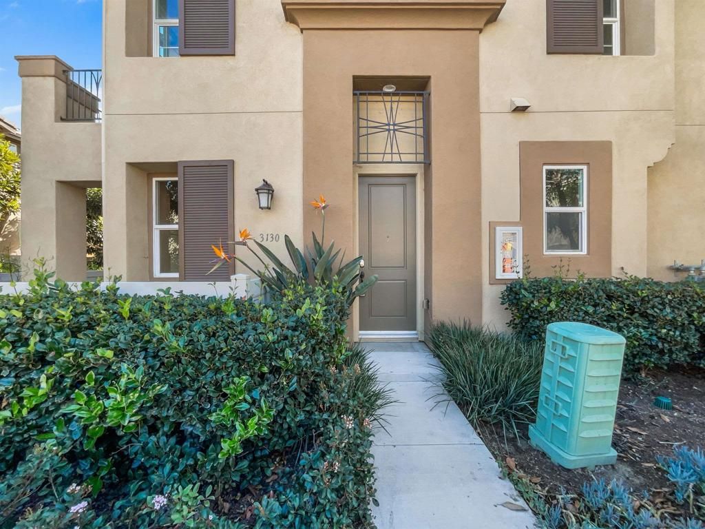 listing image 130725067562374162785