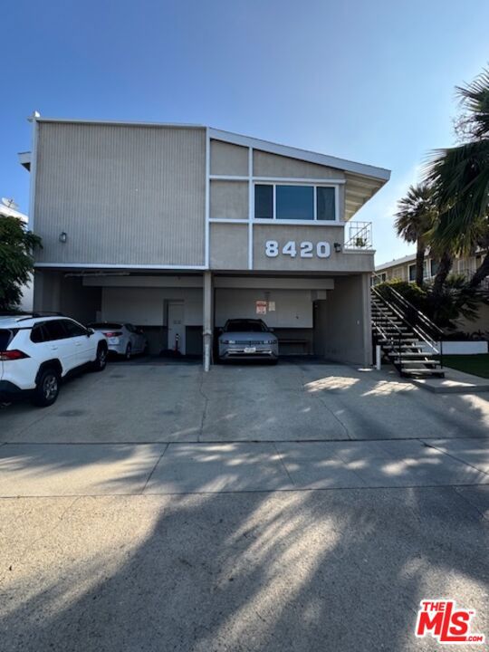 Properties 1 8420 Gulana Avenue