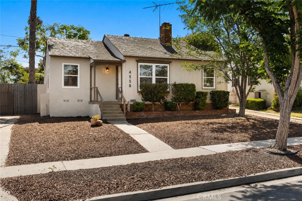 4558 Pasadena Avenue