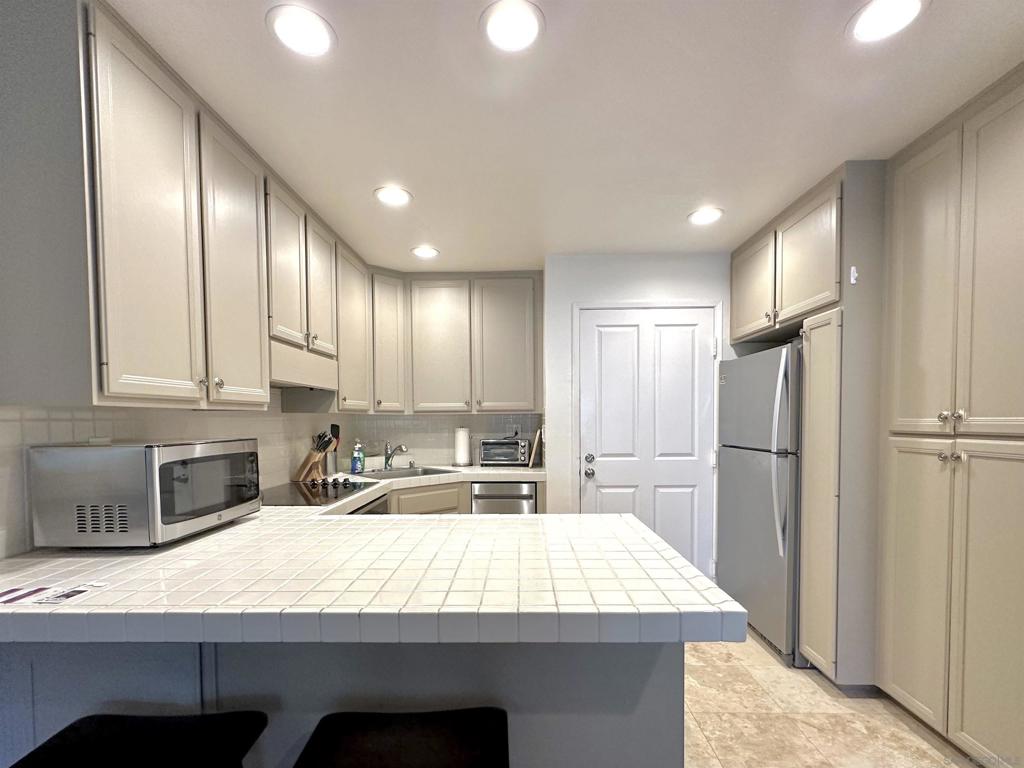 Del Mar - Residential Lease