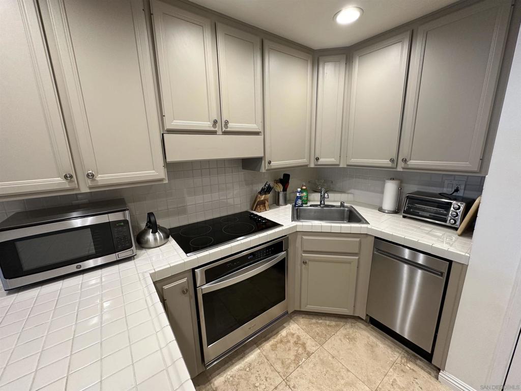 Del Mar - Residential Lease