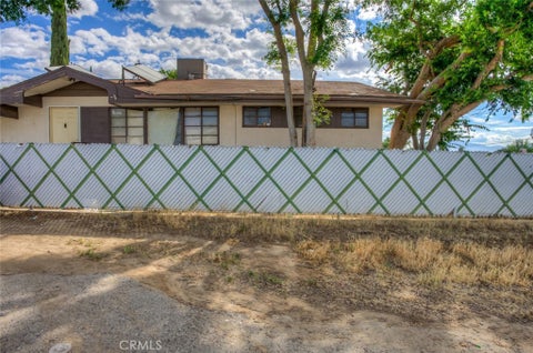 Photo of 2701 N Inyo St, Bakersfield, CA 93305 (MLS # PI26173086)