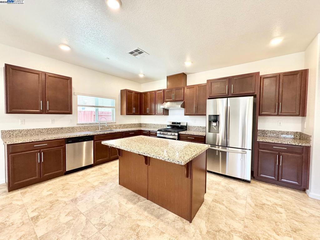 Not Listed - Residential