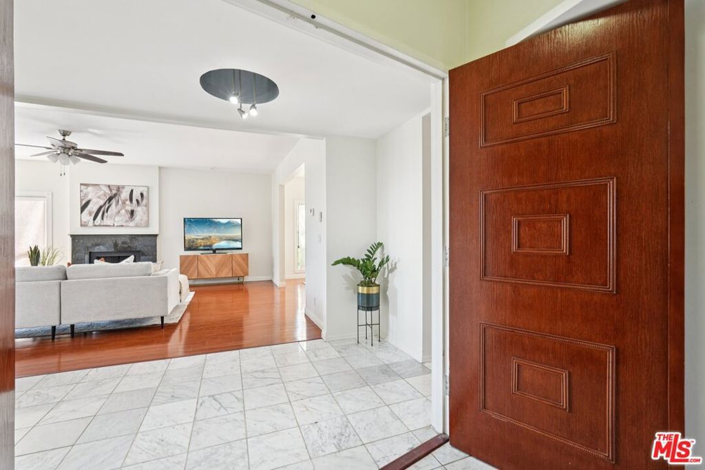 Photo of 1209 Amherst Avenue #201, Los Angeles, CA 90025 (MLS # 25575597)