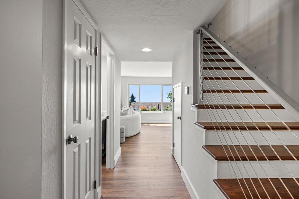 61 Thousand Oaks Street