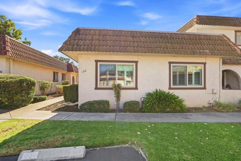 Photo of 100 Villa Pacheco Court, Hollister, CA 95023 (MLS # ML82061109)