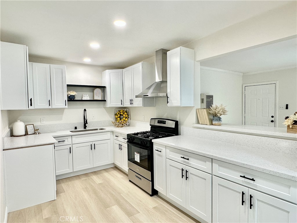 1439 Sheridan Road